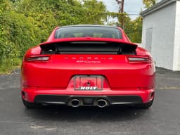 2017 Porsche 911 Carrera