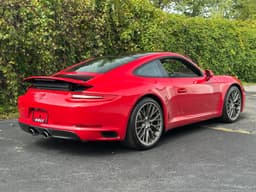 2017 Porsche 911 Carrera