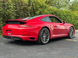 2017 Porsche 911 Carrera