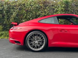 2017 Porsche 911 Carrera
