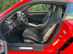 2021 Porsche GT4 718