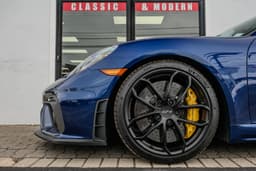 2020 Porsche 718 Cayman GT4