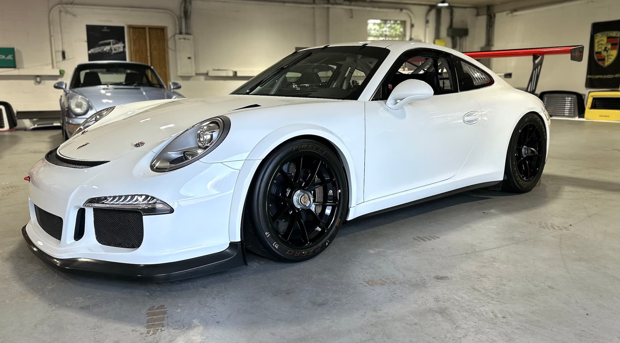 2016 Porsche 911 GT3 Cup Racecar