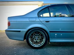 2000 BMW M5
