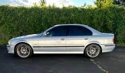 2000 BMW M5