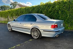 2000 BMW M5