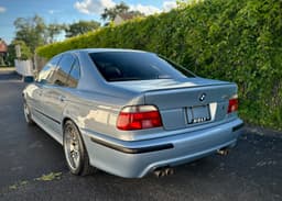 2000 BMW M5